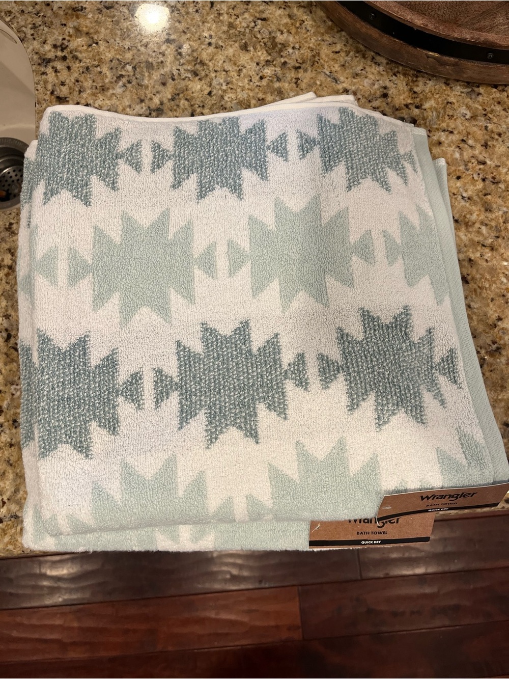 Wrangler Quick Dry 2 Bath Towel Set - Mint & White